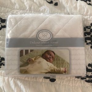 New Deluxe Crib Sheet Saver